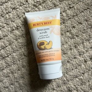 Burt's Bees Peach & Willow Bark Scrub